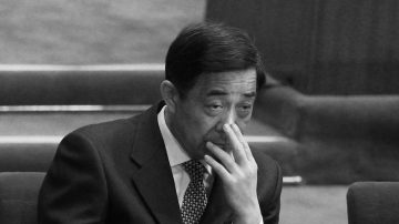 【禁闻】党媒混战 家书晒出 薄想翻案？