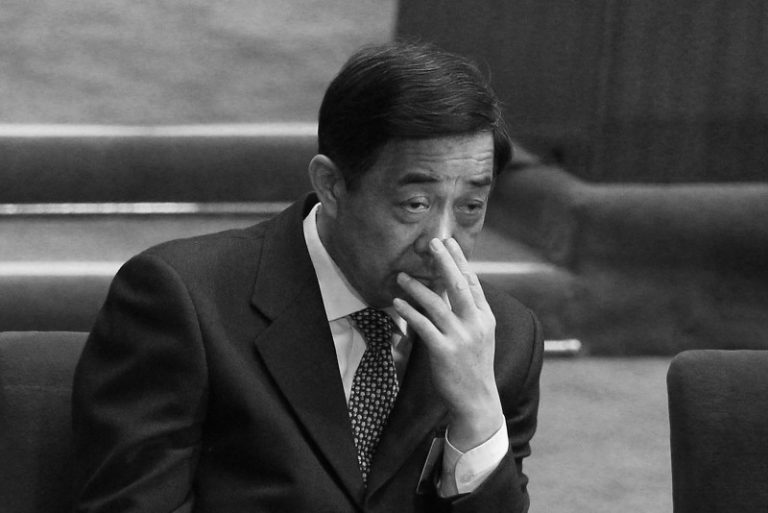 【禁聞】黨媒混戰 家書曬出 薄想翻案？