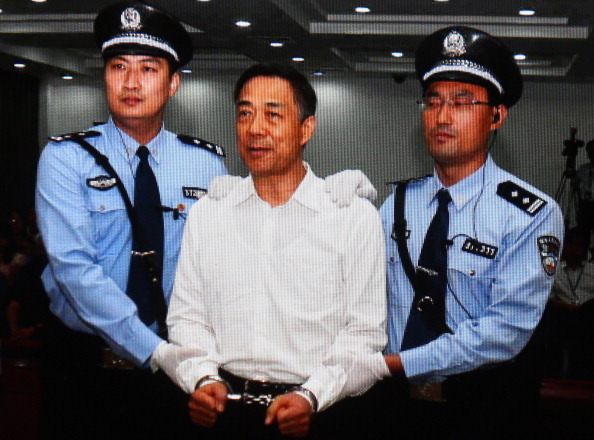 【微視頻】薄熙來有出位動作？警察迅速移動