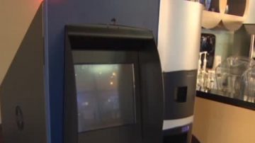 全球首个网络货币ATM 现身温哥华