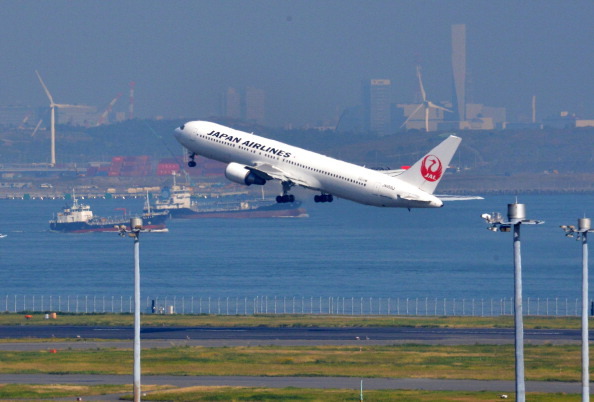 飛經陸防空識別區 日旅客不驚