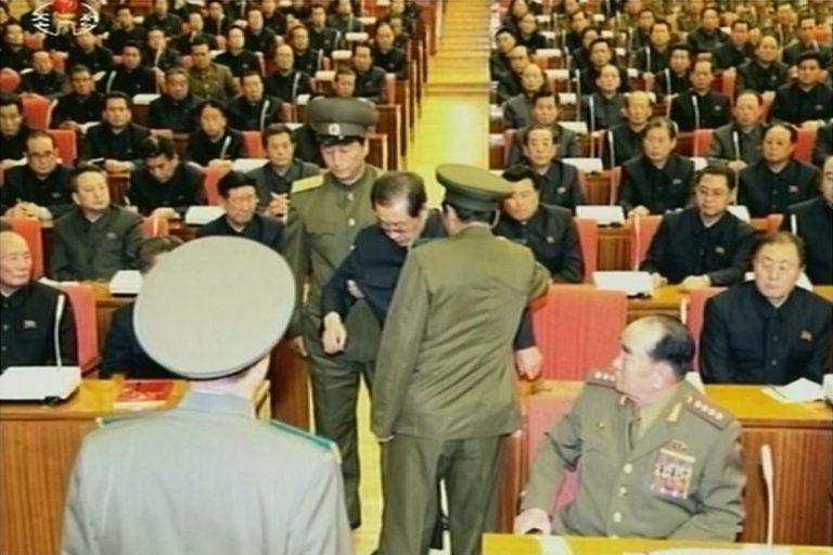 處決張成澤內外交困 金正恩訛詐老路行不通