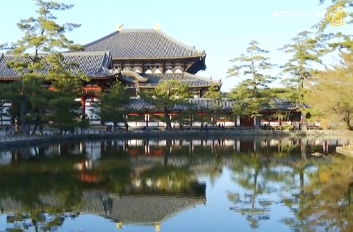 敬神驱邪 日本古寺击钟除旧岁