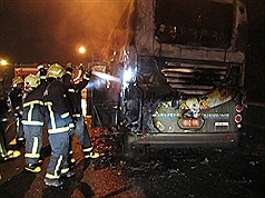 台軍人返鄉專車起火 43人逃生