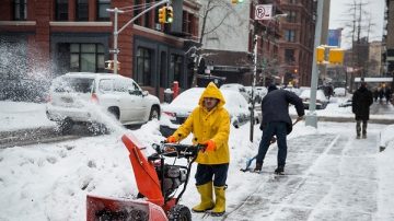 雪再飘  纽约降雪破纪录