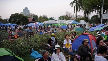 封锁曼谷结束  市区路口通车