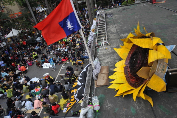 【禁聞】台灣太陽花學運如何收場 全球關注