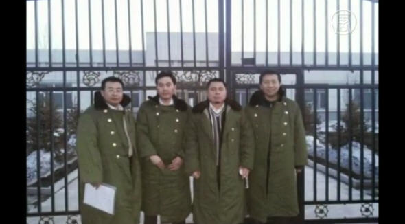 維權律師王成被拘留 妻女被驅趕