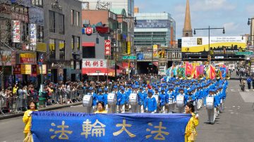 法輪功學員大遊行 震撼紐約觀眾
