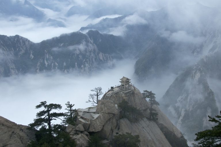 宋紫鳳：青山更在青山外