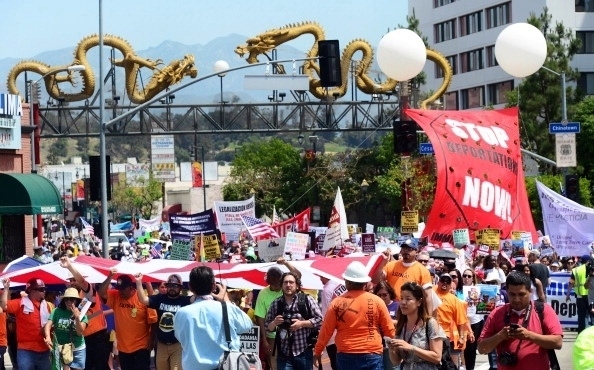 滿足5大條件 非法移民可在美合法就業