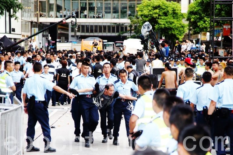 港警秋後算帳 抓捕七一遊行帶頭人