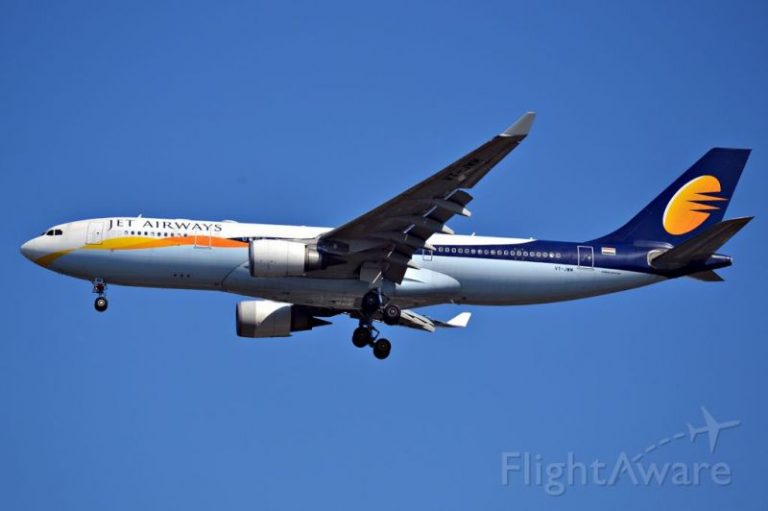 恐怖！跨洲班機高空急墜5千呎 疑機長睡著