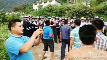 广西千民反强征地 与警激战 数十人伤