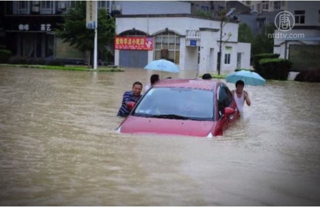 重慶連降暴雨 10死30失蹤