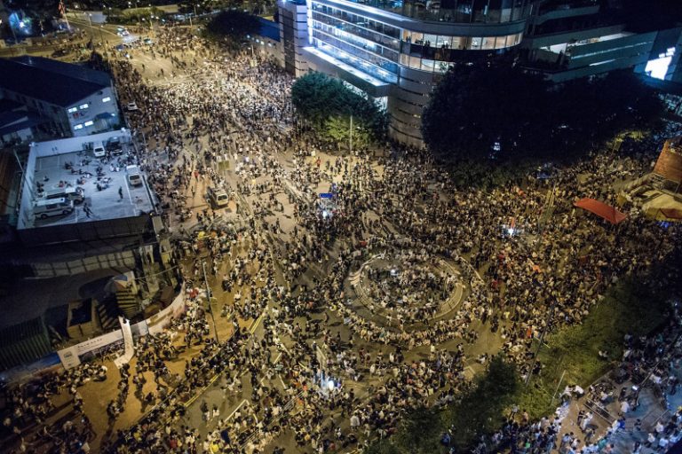 精選24圖 直擊辣椒噴霧下的香港學生