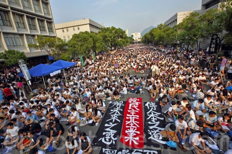 袁斌：方鴻漸到底該選誰做媳婦？
