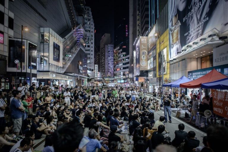 中共蝕經濟政治自由 公民盼找回港精神