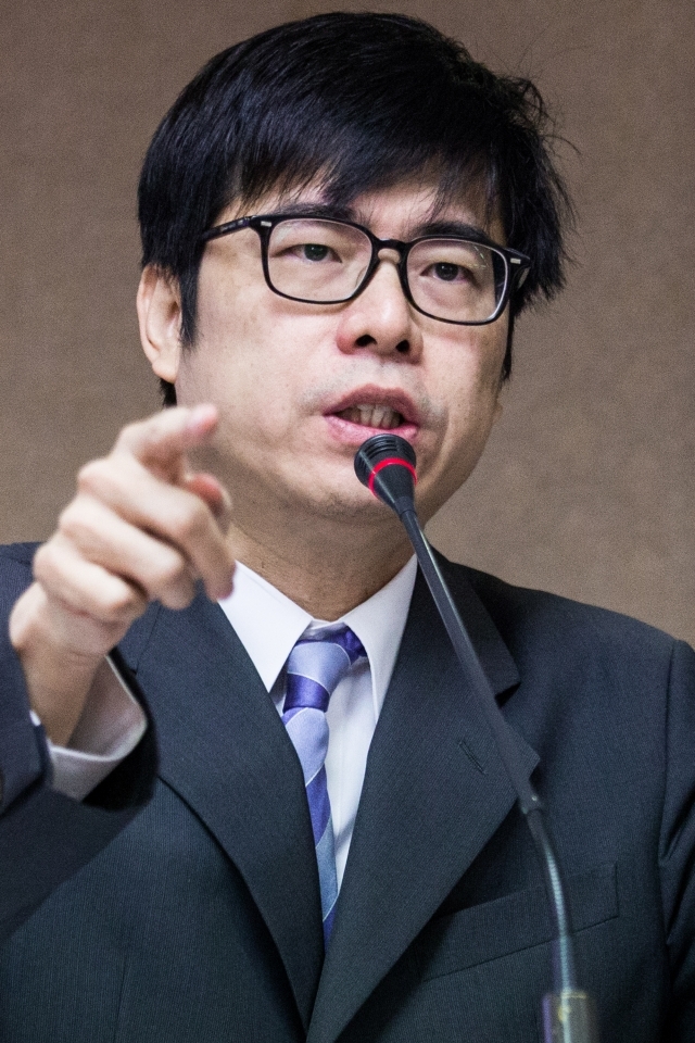 黑心油四伏 綠委：還有原子彈未爆