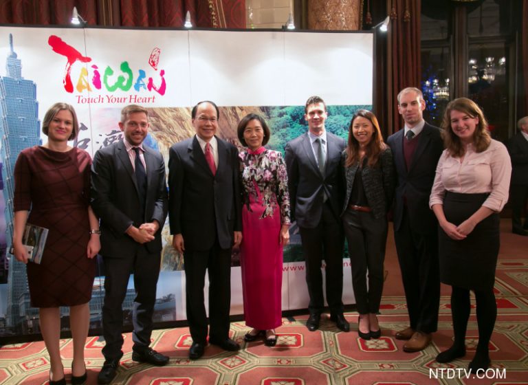 中華民國駐英國代表處舉行103年國慶酒會