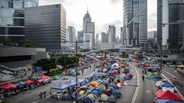 香港雨伞广场自修室 学子不倦温情再现