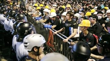 港府學聯將對話 市民反暴力 留守旺角