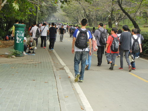 【今日點擊】中國大學校園內妓院所揭示的經濟困局