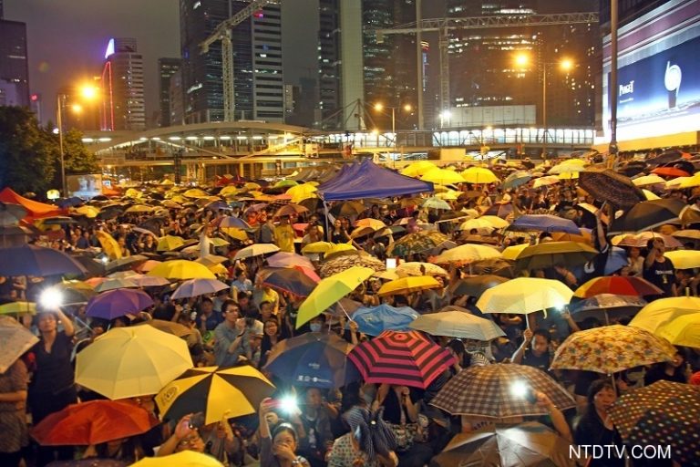 言輕：這刻 公民的力量比政權還大