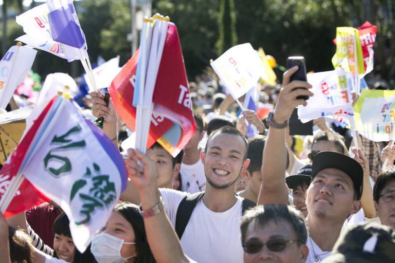 苦膽：海峽彼岸選情的衝擊波