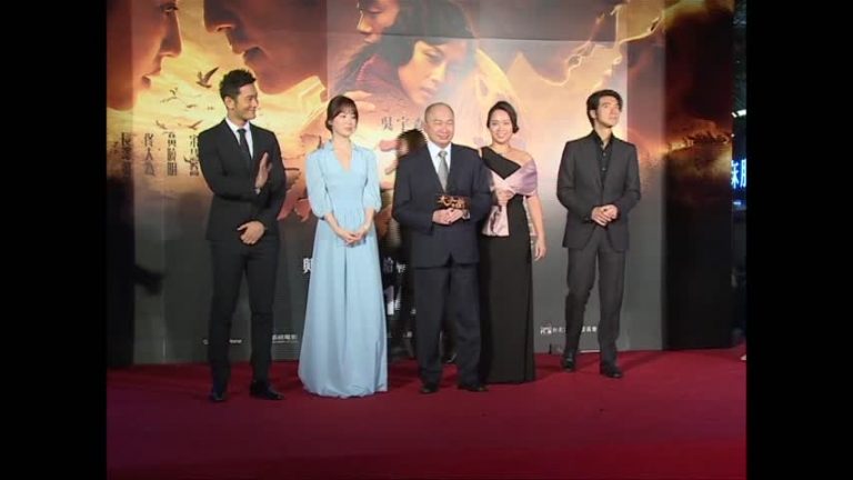 《太平輪》台灣首映 金城武宋慧喬盛裝亮相