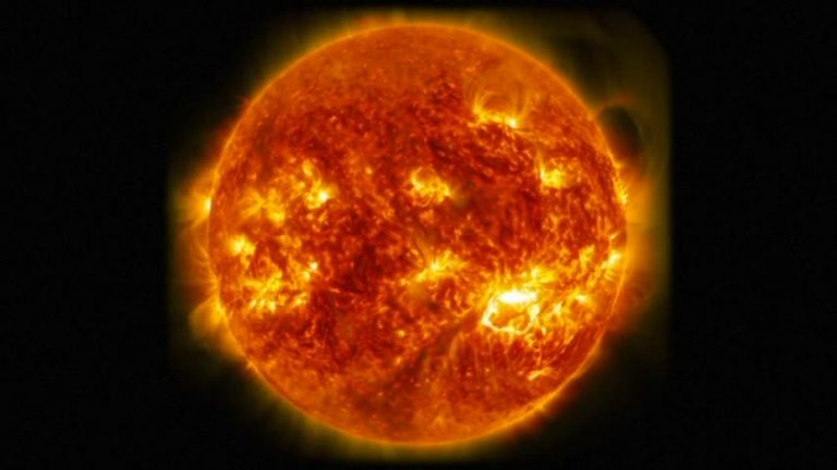 NASA捕捉太陽耀斑  璀璨又震撼