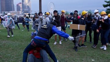 雙學指圍堵金鐘未達目標 斥警失控釀流血