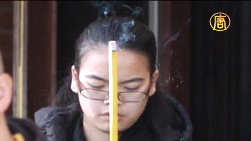 為與男友雙宿雙棲 華裔女殺父弒母