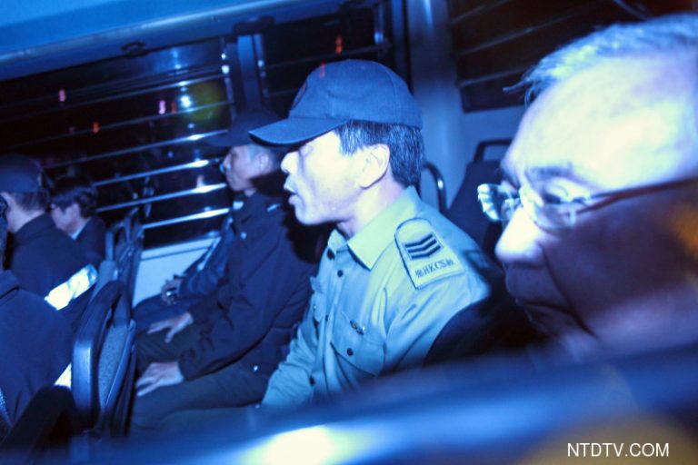 世紀貪案  港前政務司長5罪名成立