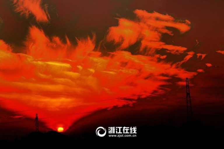大自然鬼斧神工 浙江天空出現雲麒麟