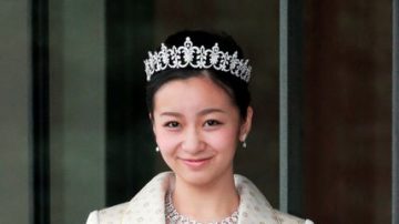 日佳子公主成人禮亮相 網友直呼太美了