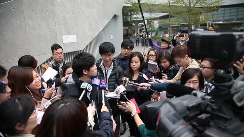 香港学生领袖遭法院提讯 严辞批港府