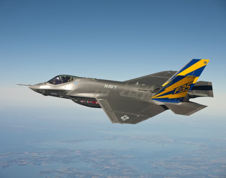 斯諾登：中共竊美F35隱形戰機資料造新戰機