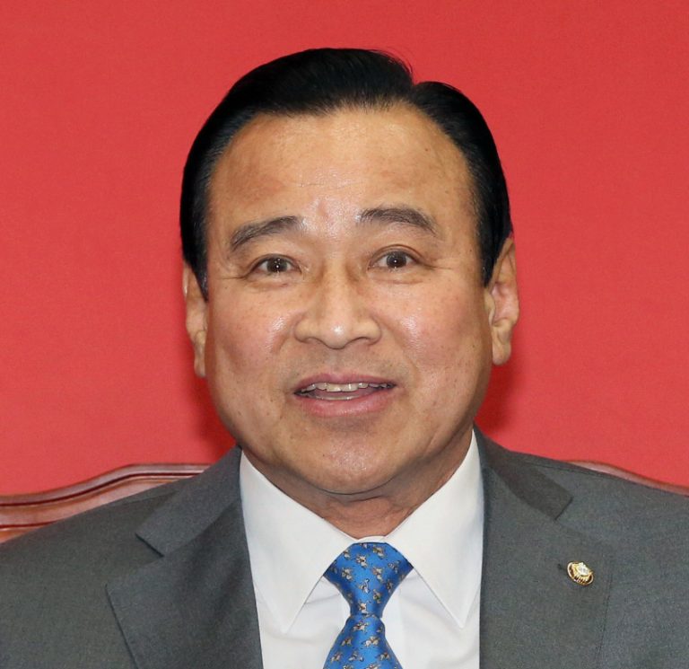 李完九就任韓國總理 朴槿惠終如願