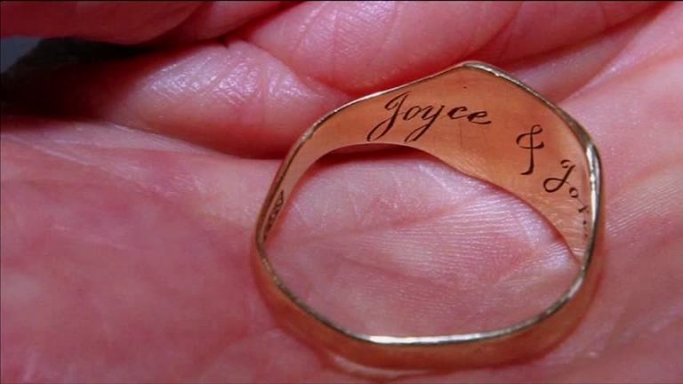 時隔70年 結婚戒指物歸原主