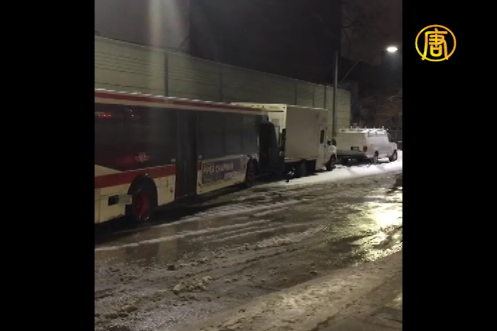 TTC司機上廁所忘記剎車　巴士撞車