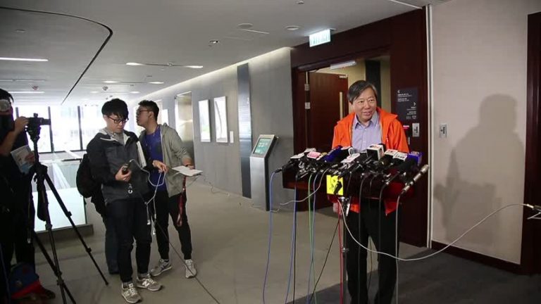 政改將出爐  泛民批梁振英設局分化