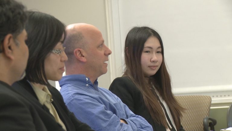 《穹頂之下》引卑詩大學師生熱議