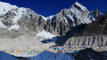 中共欲修尼泊爾鐵路 橫穿喜馬拉雅山