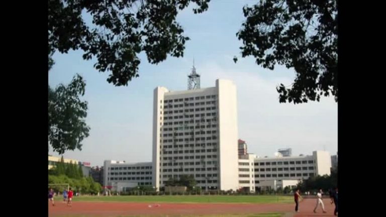 南京郵大千名學生罷課 抗議校區搬遷