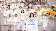 【視頻】8千餘法輪功學員紐約曼哈頓盛大游行(4)