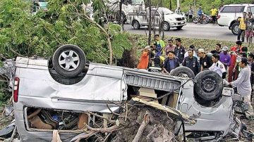 港一家6口游泰国遇车祸 3死3重伤