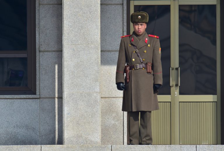 朝鮮兵罕見越界投誠韓國 稱常遭毆打