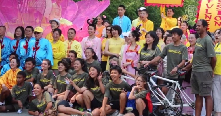 「騎向自由」抵伊州獲讚 芝加哥遊行引關注