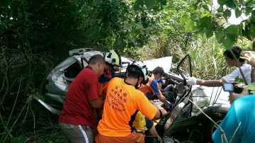 國3南下休旅車墜橋 7人喝喜酒僅1人倖存